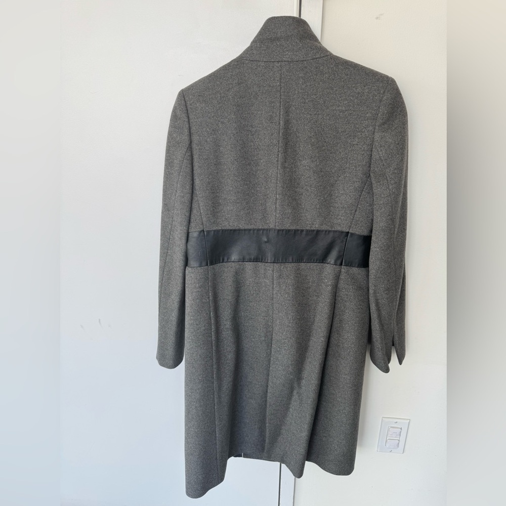 Icb Light Coat Size U.S 2 View 2